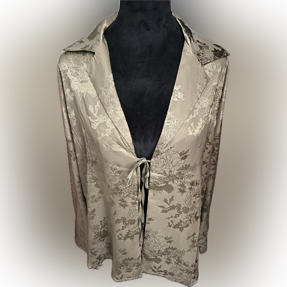NWT Vintage Floral Silk Style Shirt